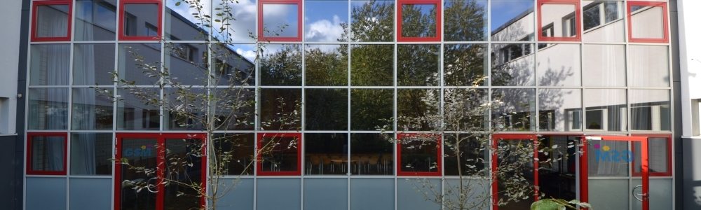 slider_gsm_aussen_aula_b