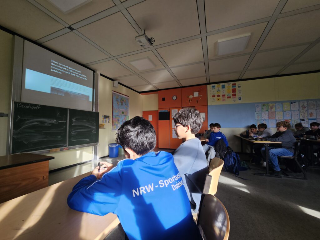 Schüler wöhrend des Workshops